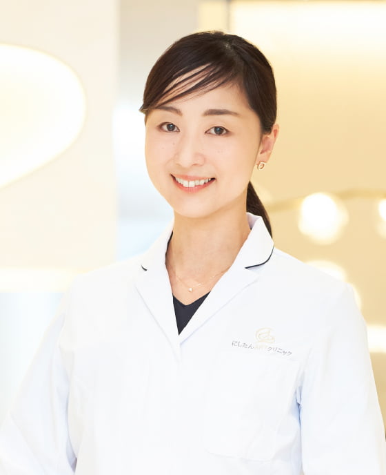 巷岡彩子
