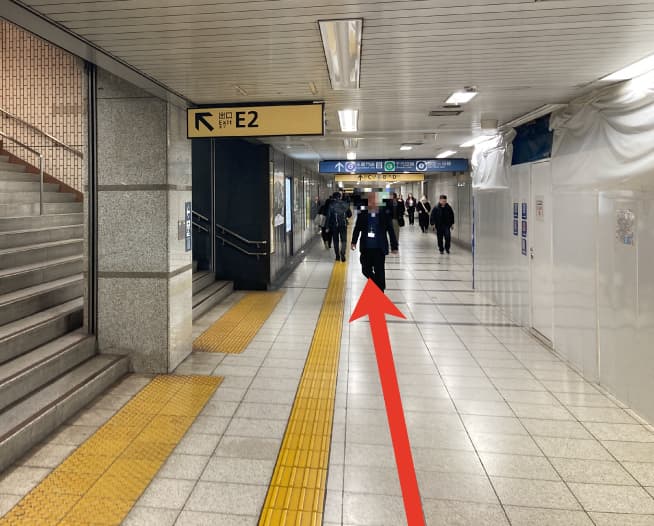 にしたんARTクリニック東京丸の内本院へ東京駅から徒歩で向かう道順を説明した画像