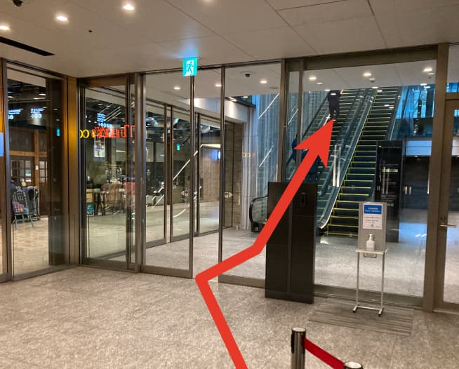 にしたんARTクリニック東京丸の内本院へ東京駅から徒歩で向かう道順を説明した画像